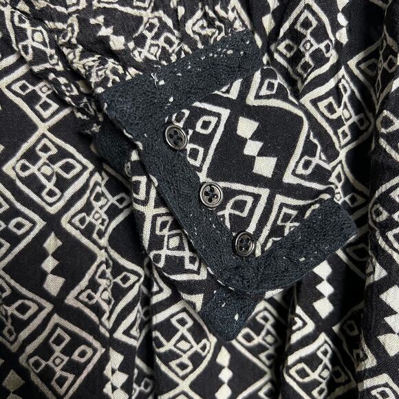 Free People Marlow Size XS Black Cream Boho Swing Dress Peasant Tunic Tie Neck - Picture 11 of 12